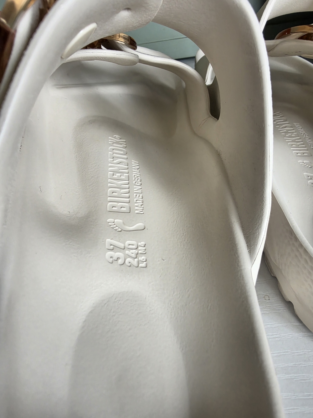 Birkenstock Unisex Arizona EVA Sandals - White with Buckles - Picture 7 of 15